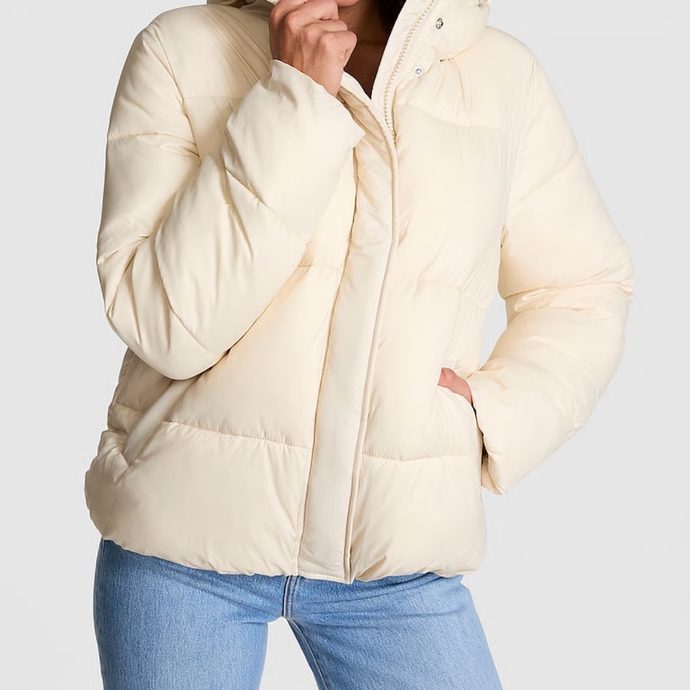 New York & Co Women's Cream Puffer Jacket Large NWT